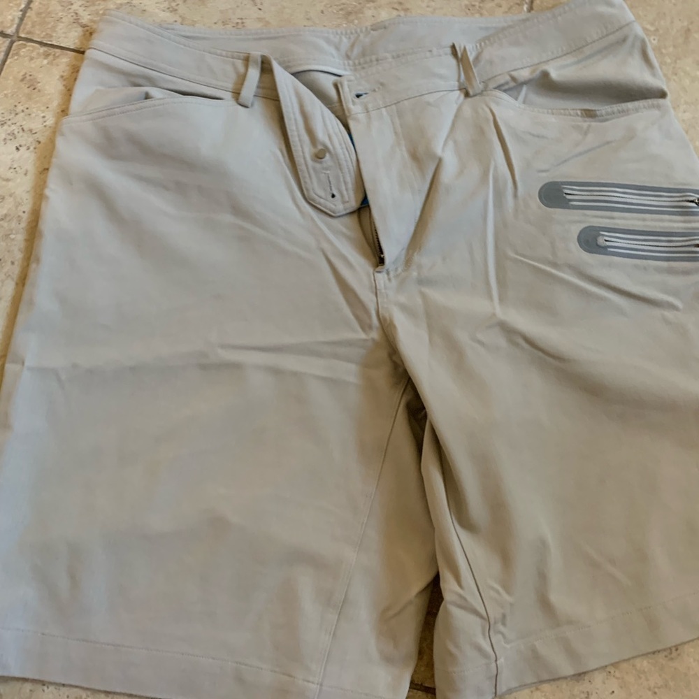 Men's Lululemon Beige Shorts with Gray Accents